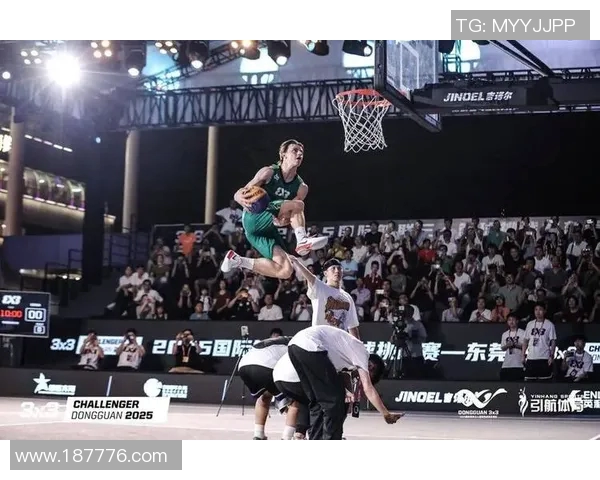 挑战姚明扣篮极限展现篮球激情与力量的巅峰对决